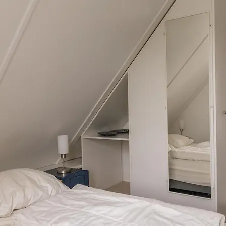 Holiday home Bohemien 25 Sint Maartensvlotbrug