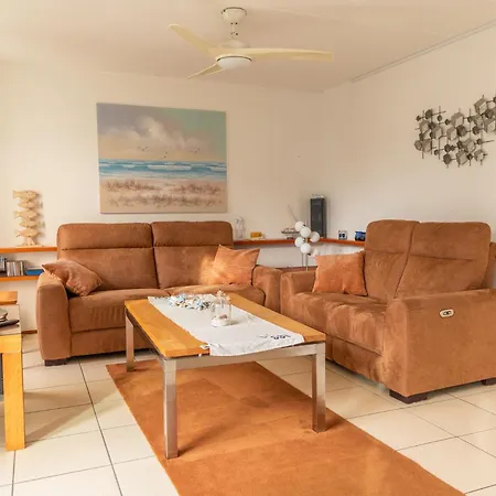 Holiday home Bohemien 25 Sint Maartensvlotbrug